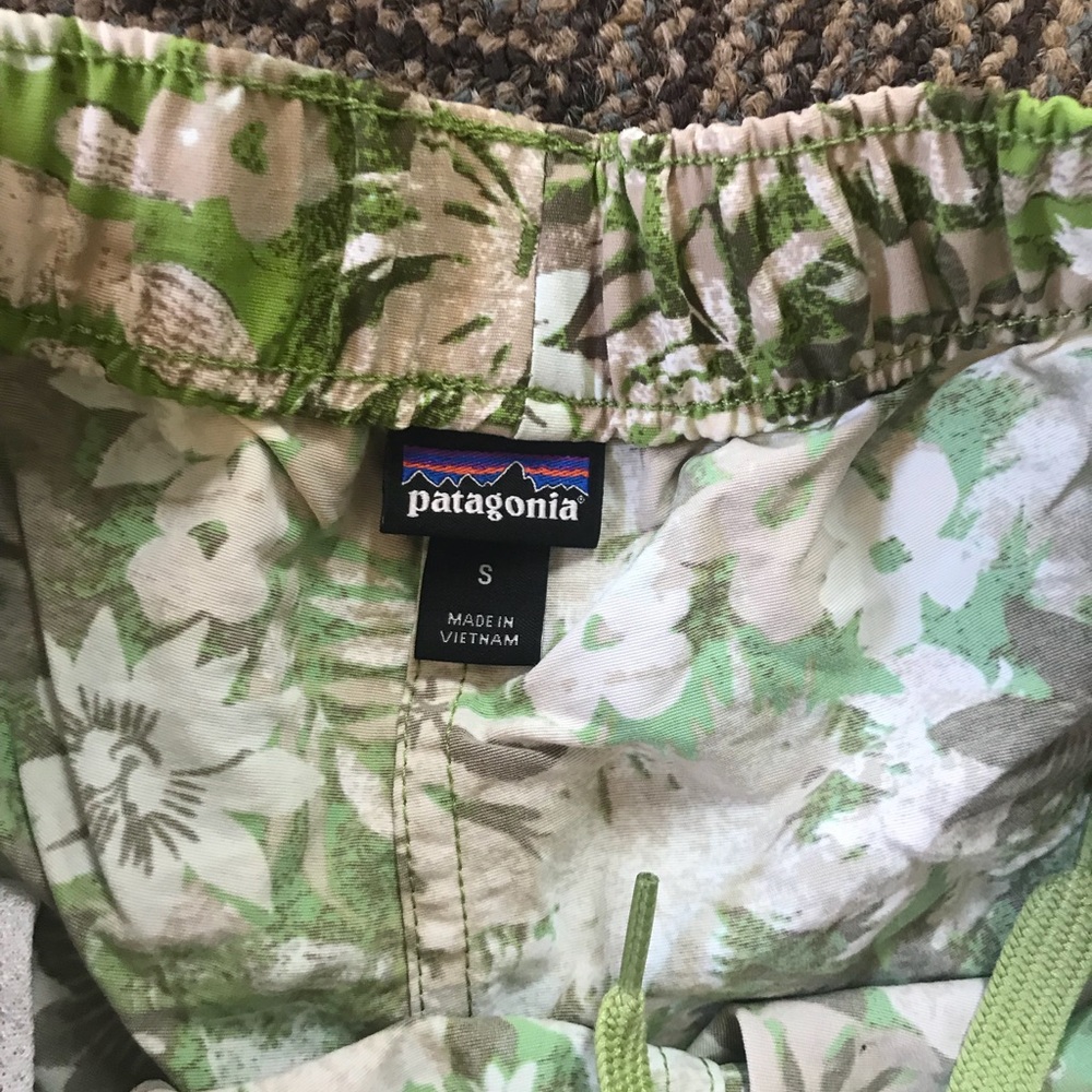Patagonia Shorts Small